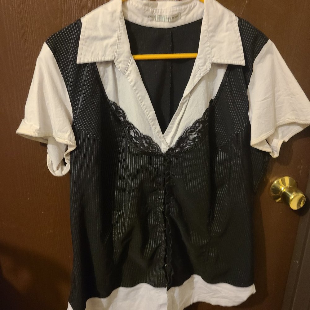 Maurices black and white blouse